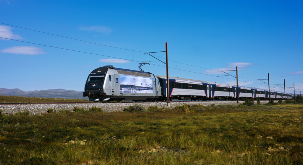 Electric trains in Scandinavia produce very low emissions.